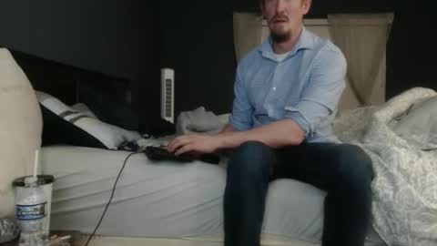 Snapshot of slimjp chatting on 03-03-26, 12:50 slimjp online show from 03-03-26, 12:50