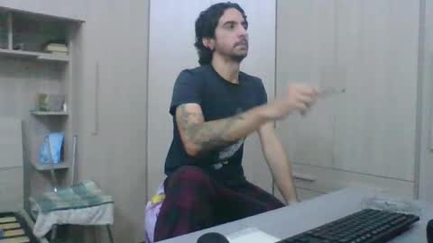 Snapshot of slimteaser089 chatting on 11-16-25, 02:11 SlimTeaser089 online show from 11-16-25, 02:11