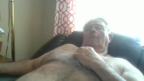 slippery_duck online show from 12-19-24, 05:29