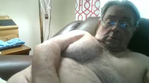 slippery_duck online show from 04-01-26, 02:47