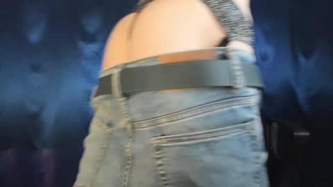 slippery thighs online show from 12-23-24, 10:42