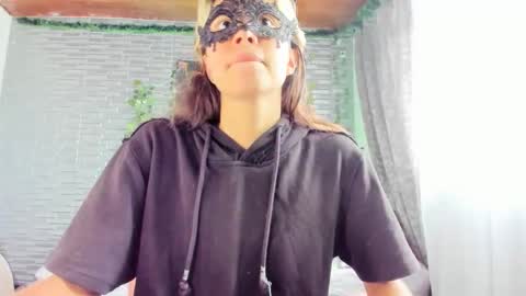 slone03 online show from 10-31-25, 03:46