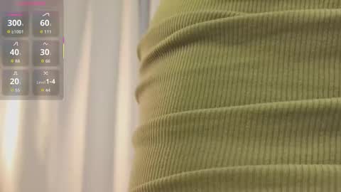 Emilia online show from 10-30-25, 12:28