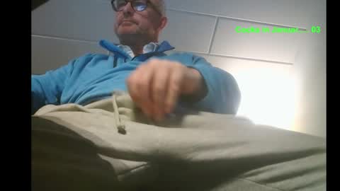 Snapshot of slutiam chatting on 01-05-26, 06:33 SLUTIAM online show from 01-05-26, 06:33