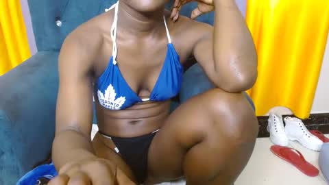 Snapshot of slutty_charmz chatting on 10-01-25, 05:35 Bree online show from 10-01-25, 05:35