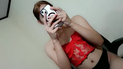 slutty_rose69 online show from 04-16-26, 01:12