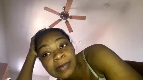 Snapshot of sluttyduchess1 chatting on 02-28-26, 05:36 sluttyduchess1 online show from 02-28-26, 05:36