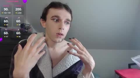 Snapshot of sluttyhorrorparty chatting on 11-06-25, 06:42 Natsu online show from 11-06-25, 06:42