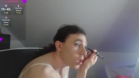 Snapshot of sluttyhorrorparty chatting on 05-12-26, 04:48 Natsu online show from 05-12-26, 04:48