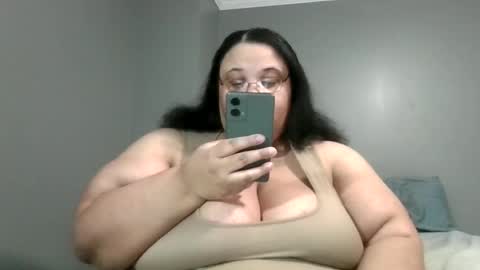 Snapshot of sluttyjess31 chatting on 06-15-26, 12:57 Jessica online show from 06-15-26, 12:57