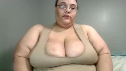 Snapshot of sluttyjess31 chatting on 06-23-26, 11:25 Jessica online show from 06-23-26, 11:25