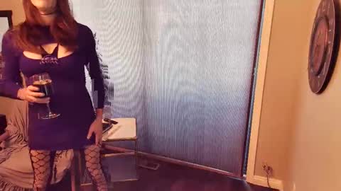 Snapshot of sluttykelsey chatting on 05-19-26, 01:56 Your fav slut online show from 05-19-26, 01:56