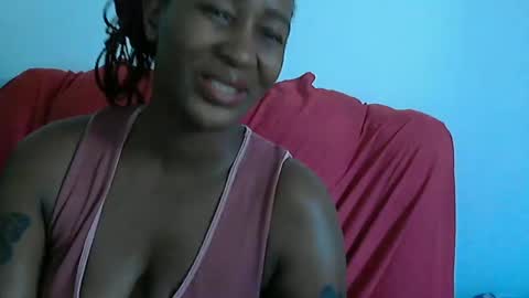 sluttylaura18 online show from 01-28-25, 07:11
