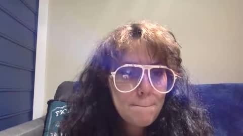 Snapshot of sluttylittlexxx chatting on 11-27-25, 04:25 SluttyLittleXXX online show from 11-27-25, 04:25