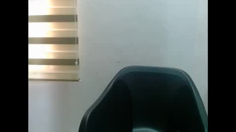 Snapshot of slutxcorn chatting on 12-02-25, 10:20 slutxcorn online show from 12-02-25, 10:20