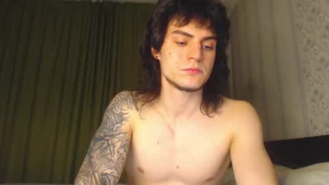 Gus online show from 10-31-25, 05:03