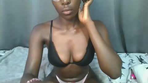 Snapshot of sly_rose chatting on 02-17-26, 04:46 sly_rose online show from 02-17-26, 04:46