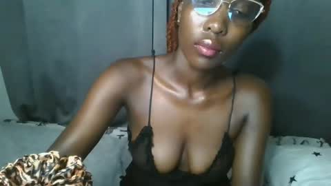 Snapshot of sly_rose chatting on 03-01-26, 10:28 sly_rose online show from 03-01-26, 10:28