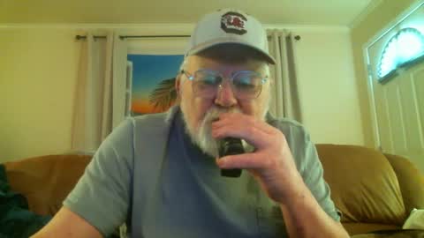 Slydevil online show from 10-17-25, 08:44