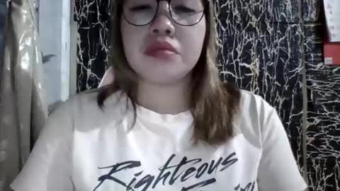 Lovewella online show from 12-19-24, 10:02