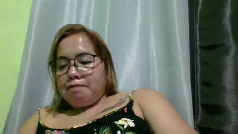 Snapshot of small_boobs59 chatting on 05-16-26, 10:36 Lovewella online show from 05-16-26, 10:36