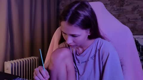 Snapshot of small_emma0 chatting on 03-12-26, 12:06 Emma online show from 03-12-26, 12:06