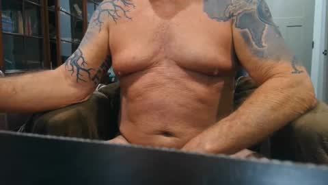 Snapshot of smallercockfun chatting on 10-05-25, 05:44 smallercockfun online show from 10-05-25, 05:44