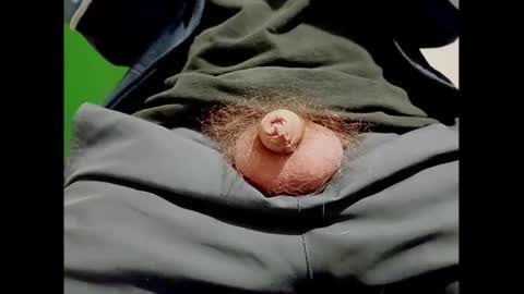 Snapshot of smallhairyuncut chatting on 12-02-24, 06:10 Small Hairy Uncut online show from 12-02-24, 06:10