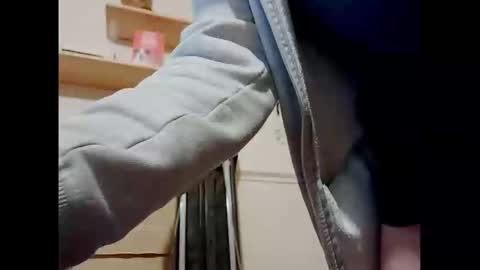 Snapshot of smallhairyuncut chatting on 12-08-24, 05:39 Small Hairy Uncut online show from 12-08-24, 05:39