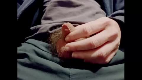 Snapshot of smallhairyuncut chatting on 02-04-25, 10:24 Small Hairy Uncut online show from 02-04-25, 10:24