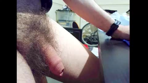 Snapshot of smallhairyuncut chatting on 05-23-26, 01:15 Small Hairy Uncut online show from 05-23-26, 01:15