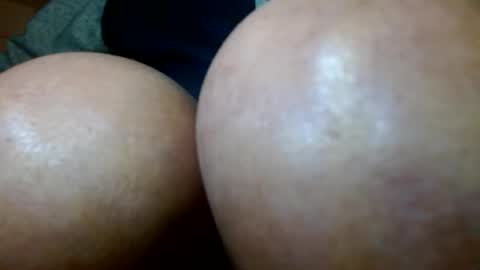 Snapshot of smallmalelass chatting on 01-01-25, 11:49 smallmalelass online show from 01-01-25, 11:49