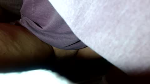 Snapshot of smallmalelass chatting on 10-08-25, 04:04 smallmalelass online show from 10-08-25, 04:04