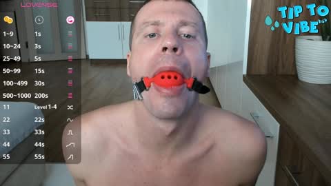 Snapshot of smallnipples chatting on 12-08-24, 08:09 Alex online show from 12-08-24, 08:09