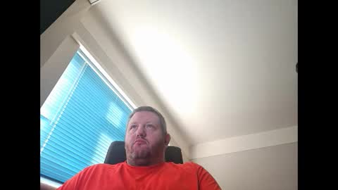 Snapshot of smallone19832 chatting on 12-06-24, 09:43 smallone19832 online show from 12-06-24, 09:43