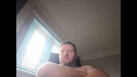 Snapshot of smallone19832 chatting on 12-17-24, 09:28 smallone19832 online show from 12-17-24, 09:28