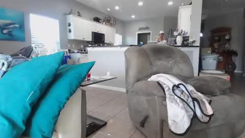 Daddy online show from 01-05-25, 02:30