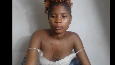 Snapshot of smallsluty chatting on 05-26-26, 07:21 smallsluty online show from 05-26-26, 07:21