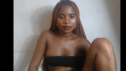 Snapshot of smallsluty chatting on 05-29-26, 09:29 smallsluty online show from 05-29-26, 09:29