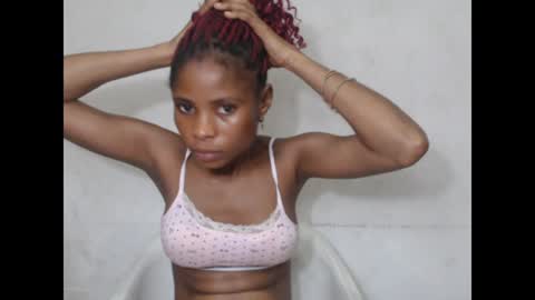 Snapshot of smallsluty chatting on 07-19-26, 07:17 smallsluty online show from 07-19-26, 07:17