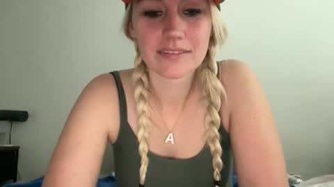 smexxii93 online show from 02-03-26, 06:46