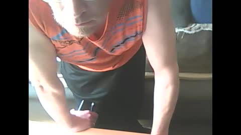 Snapshot of smi33 chatting on 05-19-26, 02:01 Alex 41 germany online show from 05-19-26, 02:01