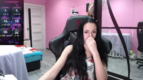 smile_cute_fox online show from 11-14-25, 11:31