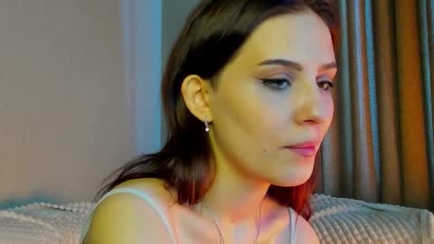 Bella online show from 09-17-25, 10:28