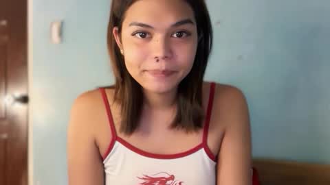 Snapshot of smile_sunshinex chatting on 02-18-26, 06:31 call me sunshine online show from 02-18-26, 06:31