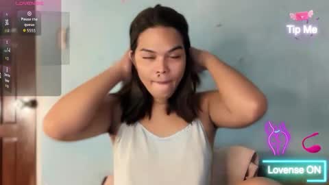 Snapshot of smile_sunshinex chatting on 03-03-26, 04:40 call me sunshine online show from 03-03-26, 04:40