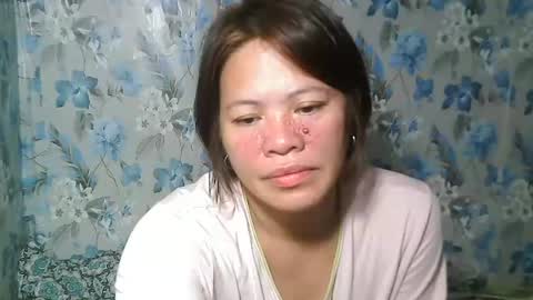 Snapshot of smilinglady27 chatting on 11-21-25, 12:10 smilinglady27 online show from 11-21-25, 12:10