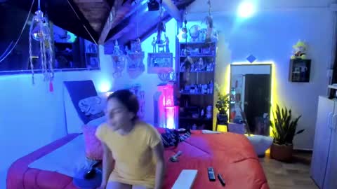 SmilingSalor online show from 11-18-25, 01:22