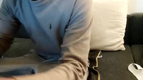 Smokeandwatching online show from 01-03-25, 01:05