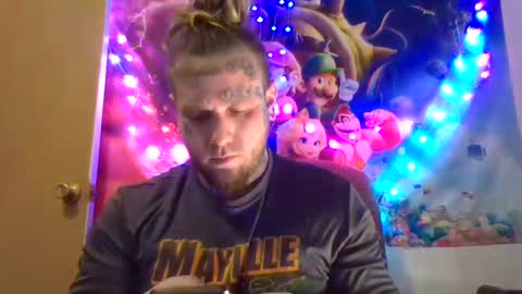 smoke online show from 02-05-25, 03:23